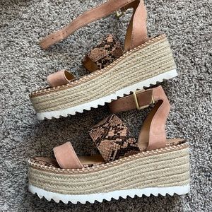 Crown vintage snakeskin platforms